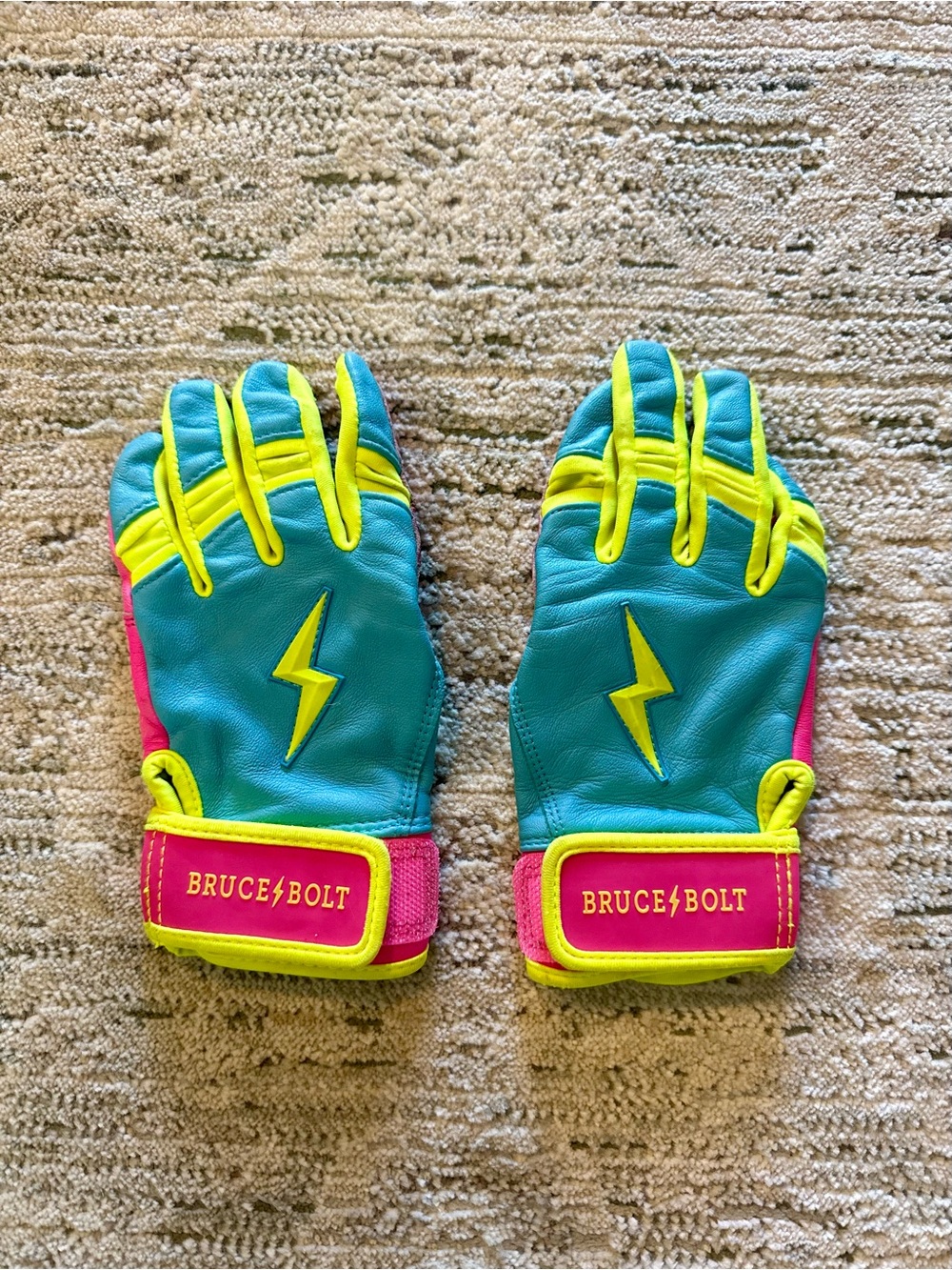 Bruce⚡️Bolt Batting Gloves - Premium Pro Short Cuff - Youth Small (Bear Series)